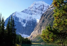 奥利塞法国队生涯首球是直接任意球，为年后第一人.